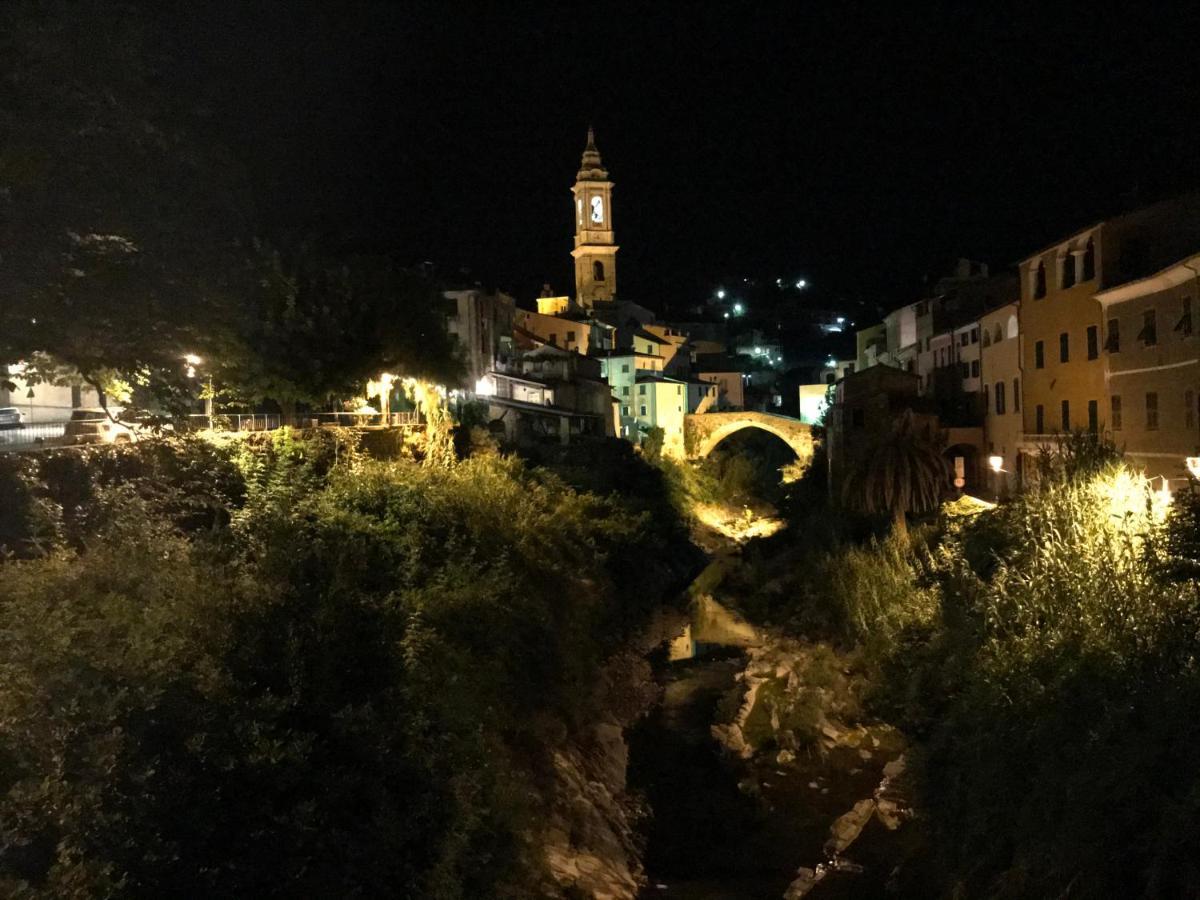 Bb Palazzo Doria Bed & Breakfast Dolcedo Exterior foto