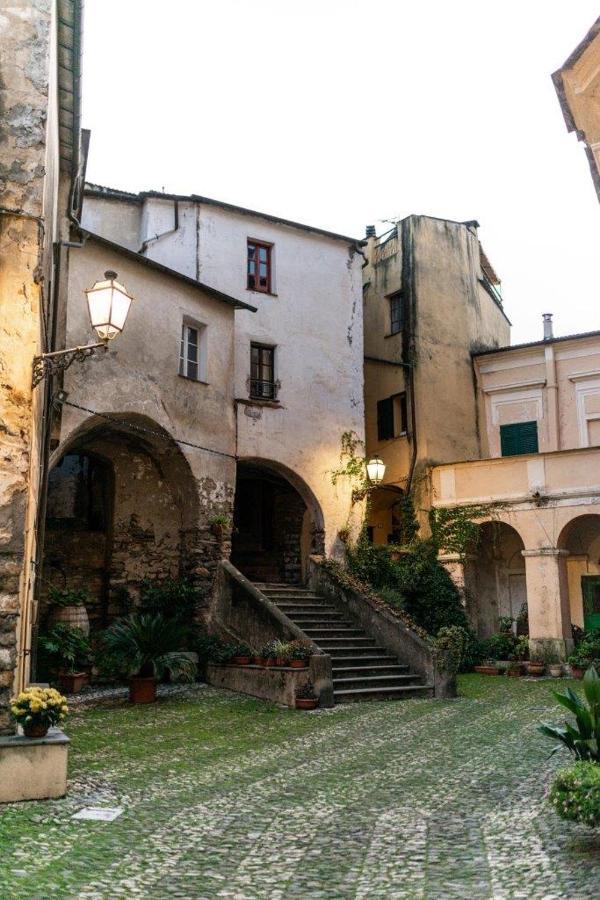Bb Palazzo Doria Bed & Breakfast Dolcedo Exterior foto