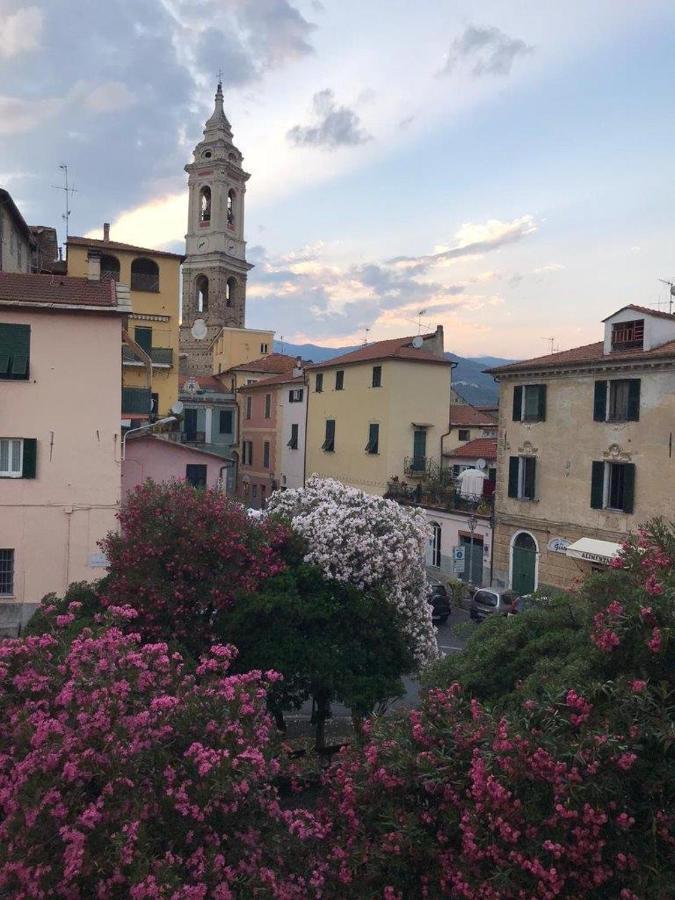 Bb Palazzo Doria Bed & Breakfast Dolcedo Exterior foto